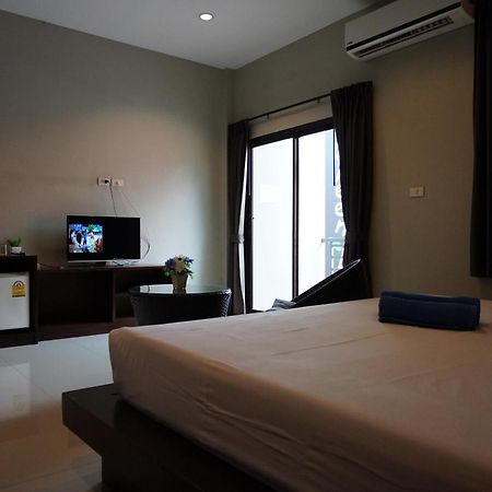 Greenleaf Hostel Phuket Buitenkant foto
