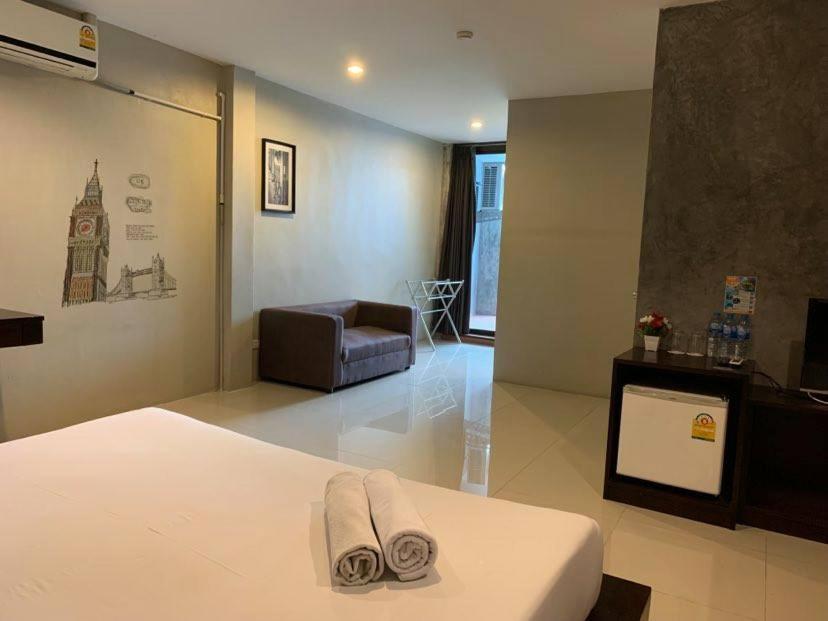 Greenleaf Hostel Phuket Buitenkant foto