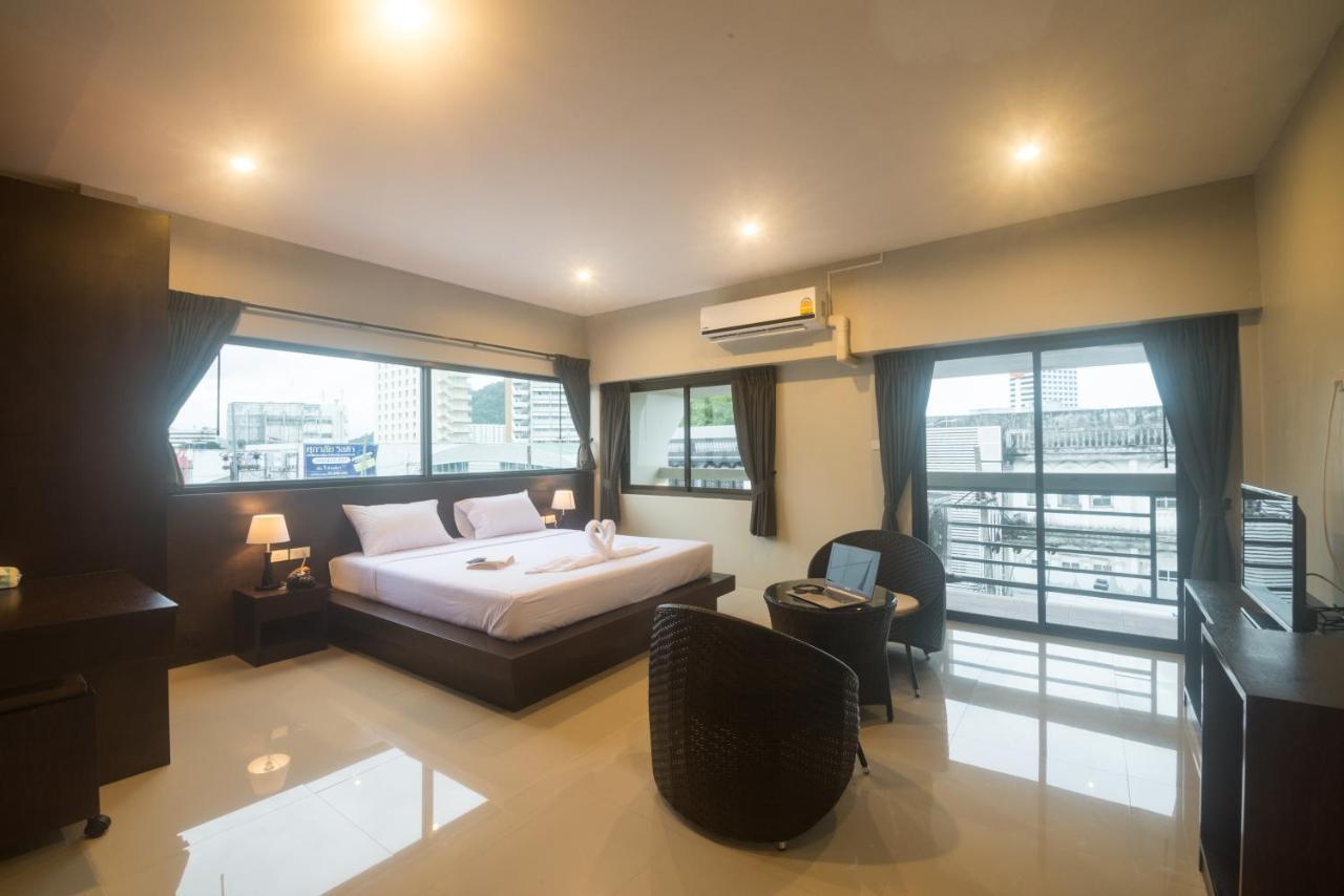 Greenleaf Hostel Phuket Buitenkant foto