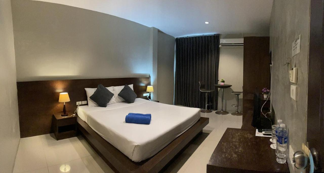 Greenleaf Hostel Phuket Buitenkant foto