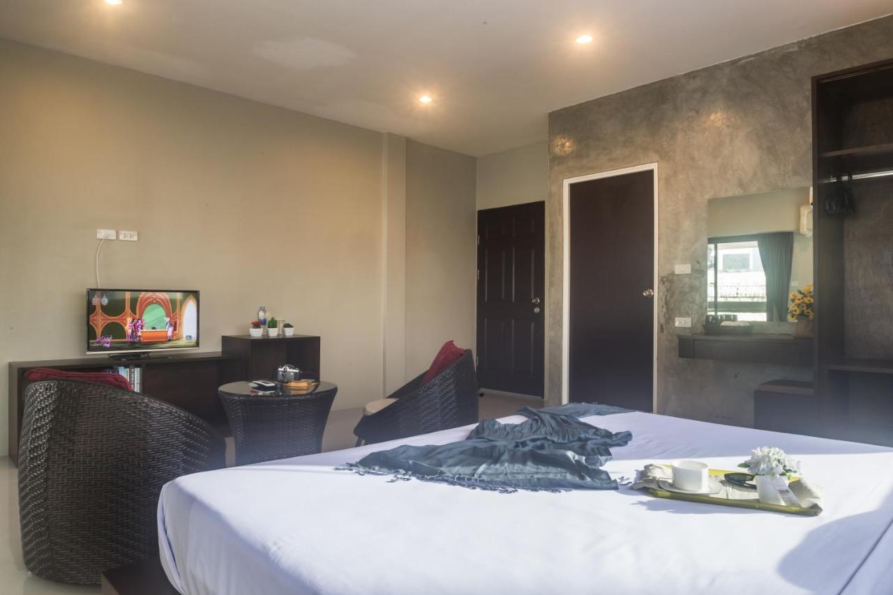 Greenleaf Hostel Phuket Buitenkant foto