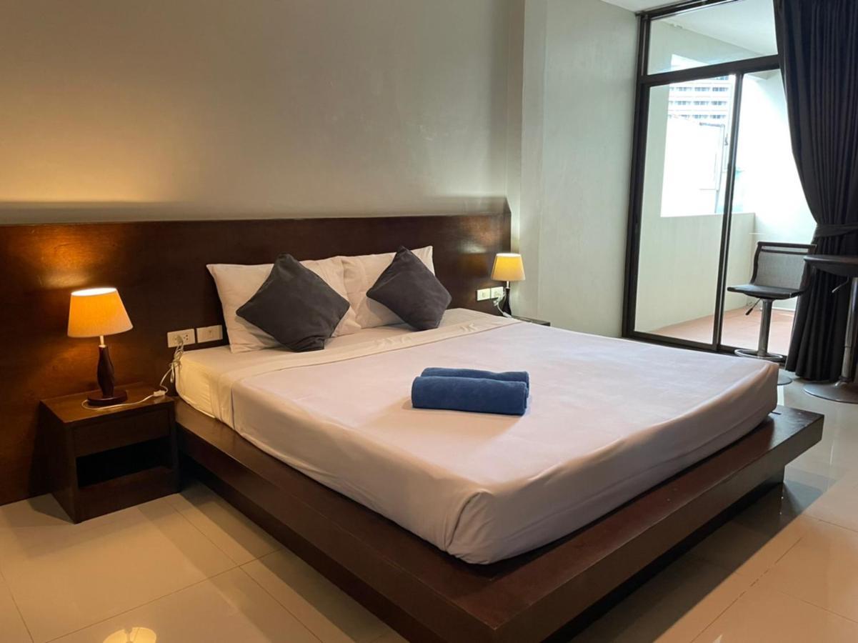 Greenleaf Hostel Phuket Buitenkant foto