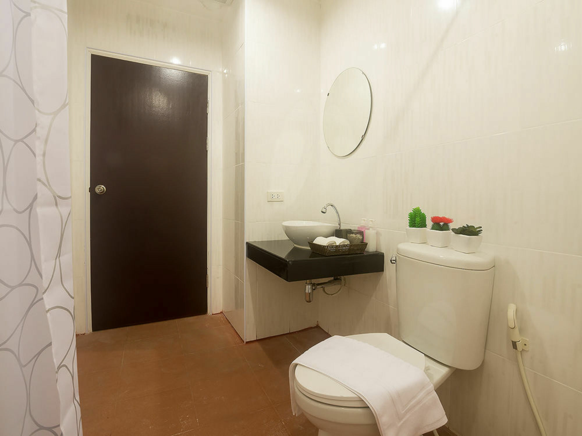 Greenleaf Hostel Phuket Buitenkant foto