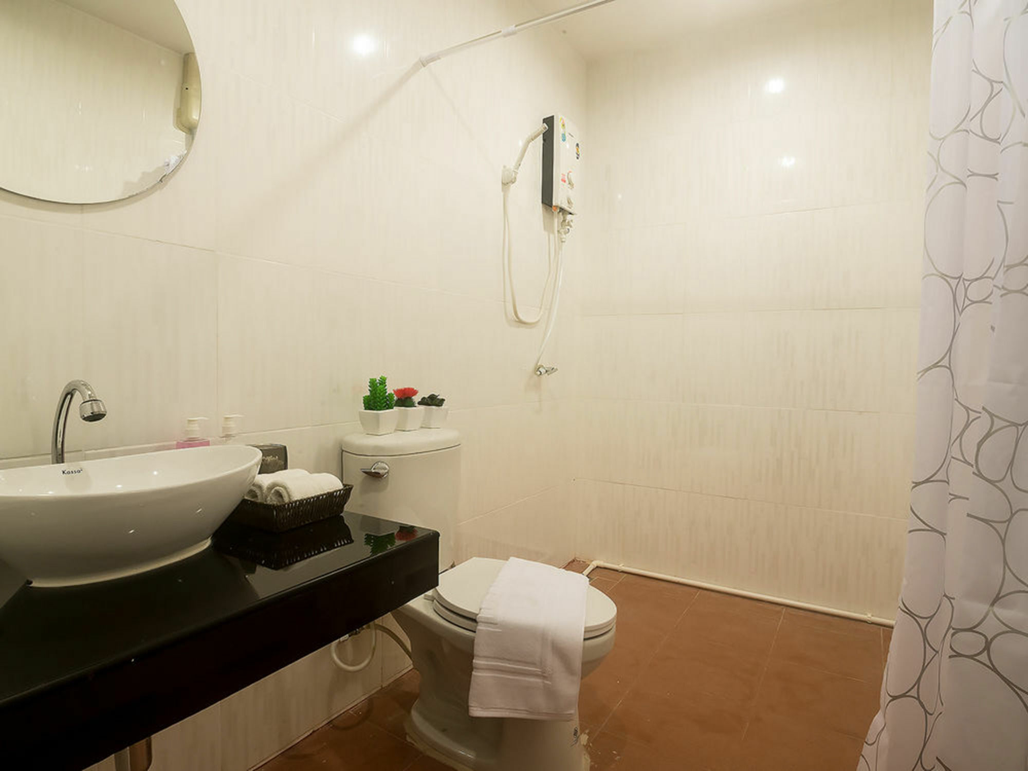 Greenleaf Hostel Phuket Buitenkant foto