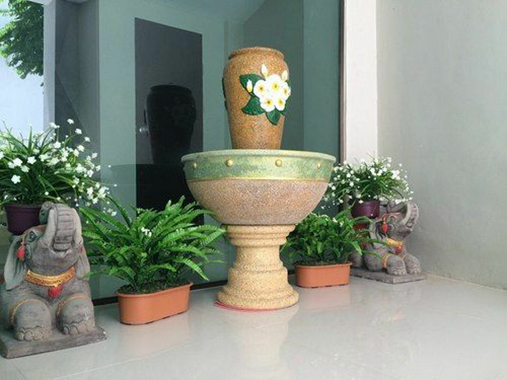 Greenleaf Hostel Phuket Buitenkant foto
