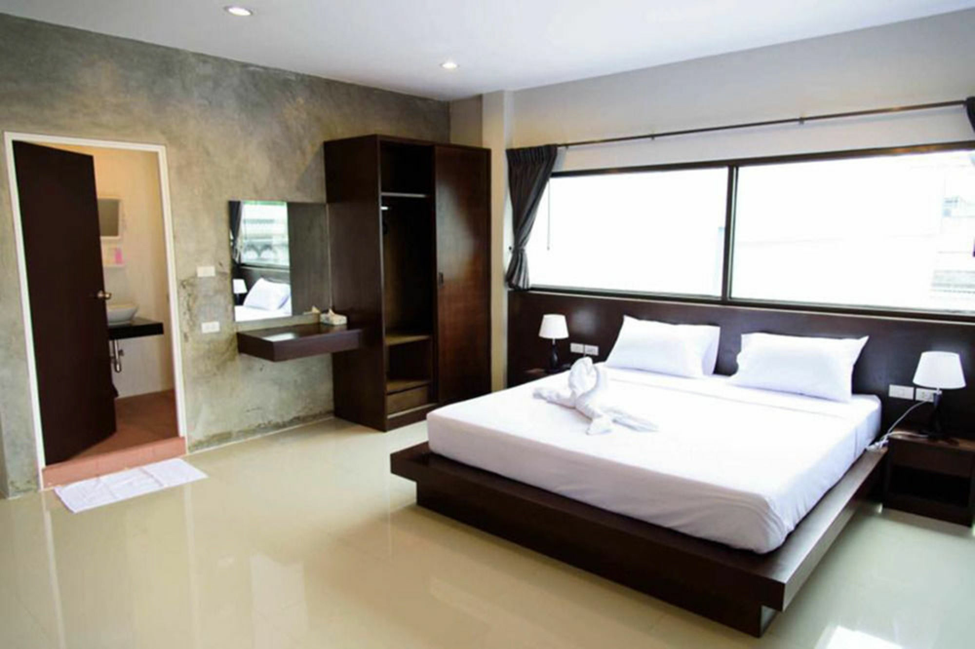 Greenleaf Hostel Phuket Buitenkant foto